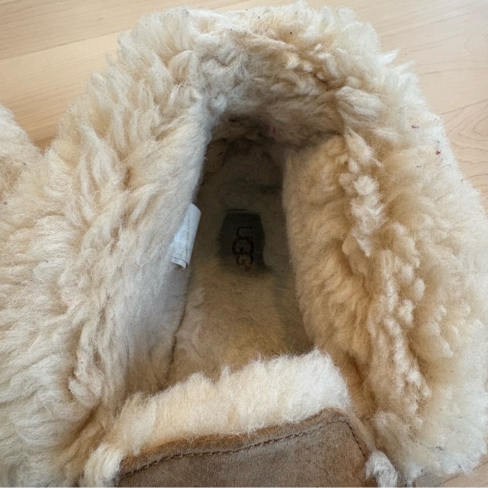 UGG Alina Sheepskin Moccasin Slippers Chestnut Cozy Fur Lined House Shoes US 7 - Picture 7 of 11